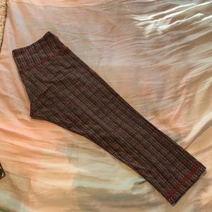 Lululemon wunder under crops size 6